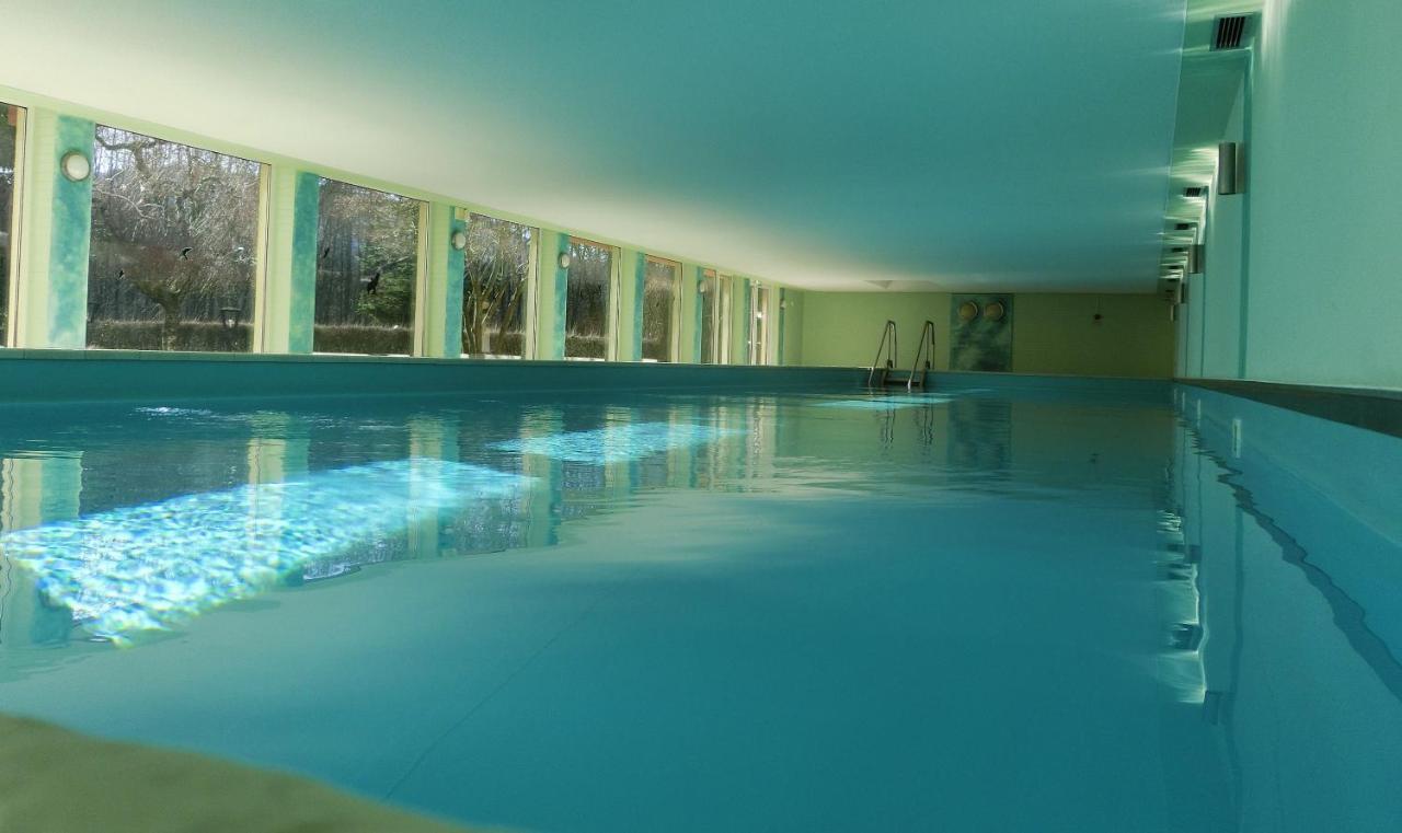 Karl Haus Kmb Seeappartement Am Ossiacher Mit Direktem Seezugang, Hallenbad
